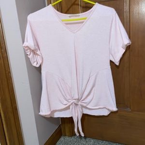 Light pink boutique top size L